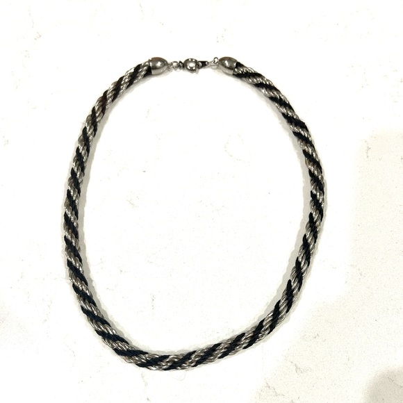 vintage, Chunky Retro Rope Black And Silver necklace, In EUC! Great Rare Find! - Picture 9 of 9